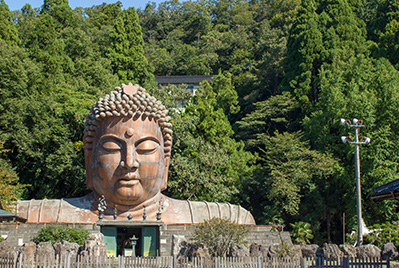 ハニベ岩窟院