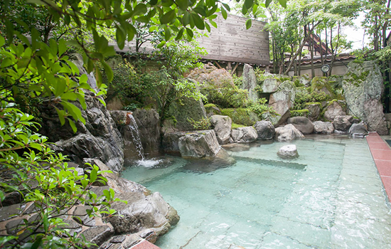 Men’s Main Bath (Houmei)